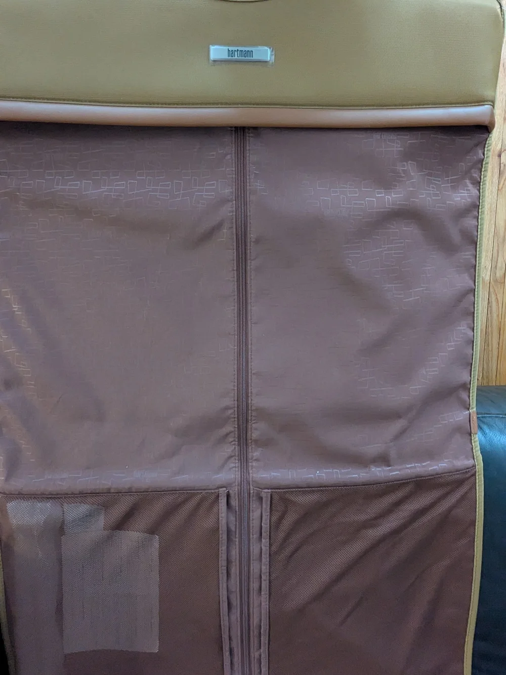 Hartmann Metropolitan 2 Garment Sleeve Color Safari Light Weight Bag NWT